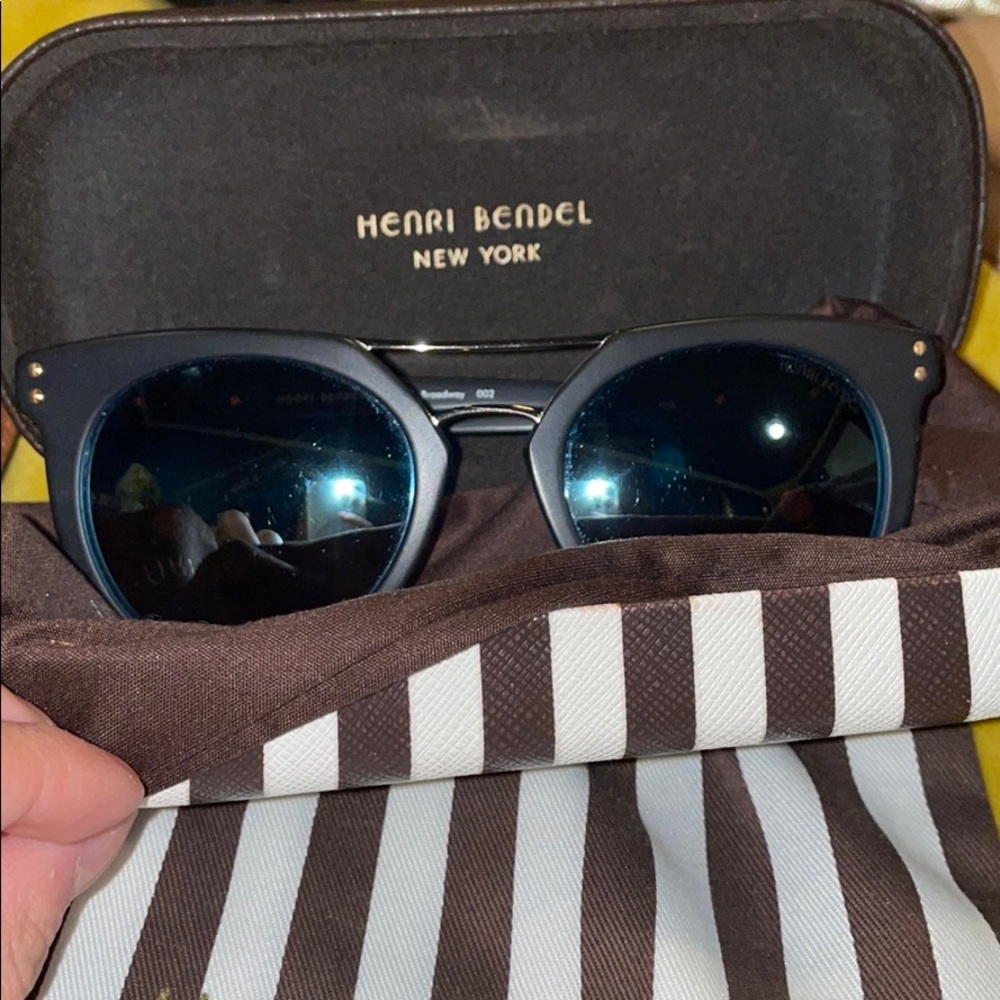 HB sunnies